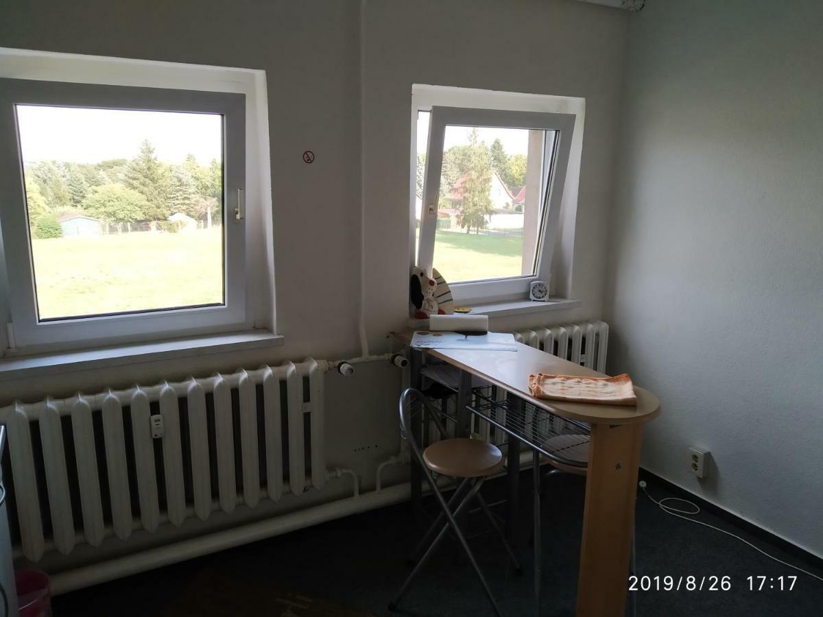 Monteurzimmer Siebenlehn Luaran gambar